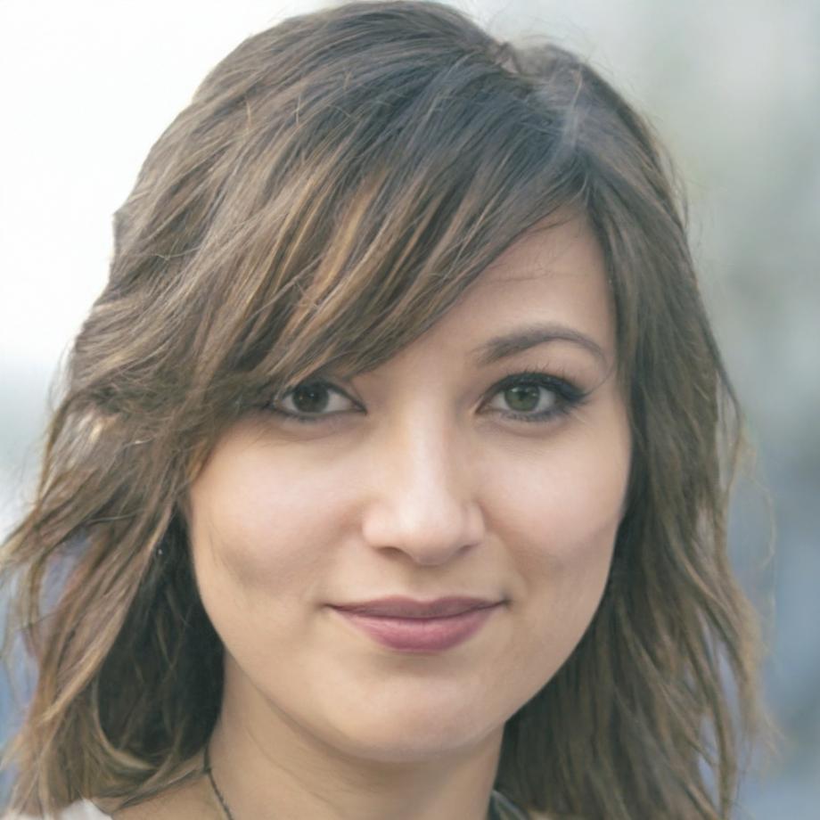 Formatrice experte en finances Céleste Moreau